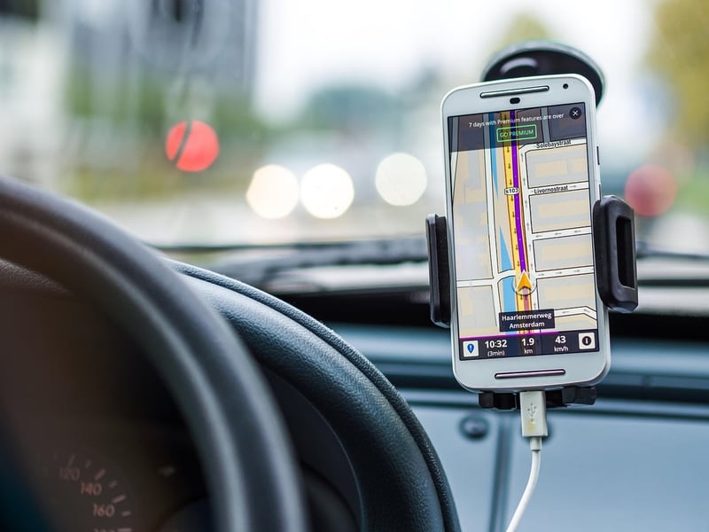 Voyage 2025 : les applications indispensables pour des déplacements sans souci